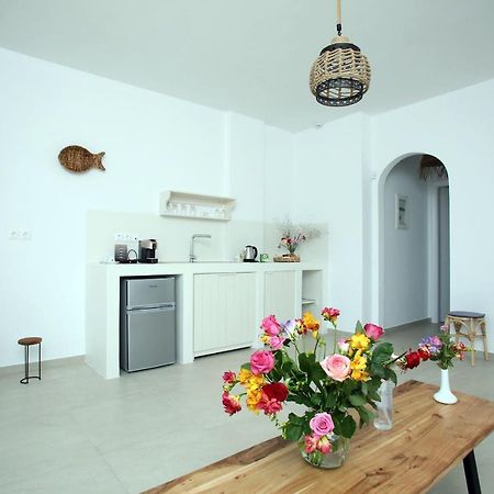 Elia Privileged Suites Andros Ανδροσ Extérieur photo